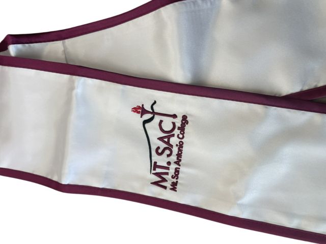 MT SAC STOLE